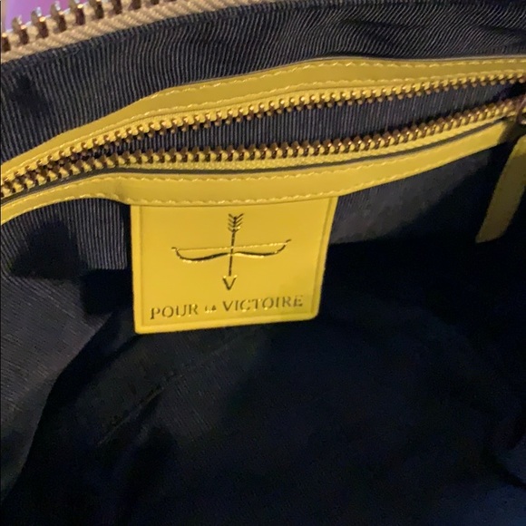 Yellow Pour la Victoire rectangle handbag - Picture 4 of 4